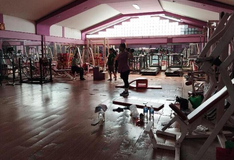 호텔 Syariah Selamat Sukabumi