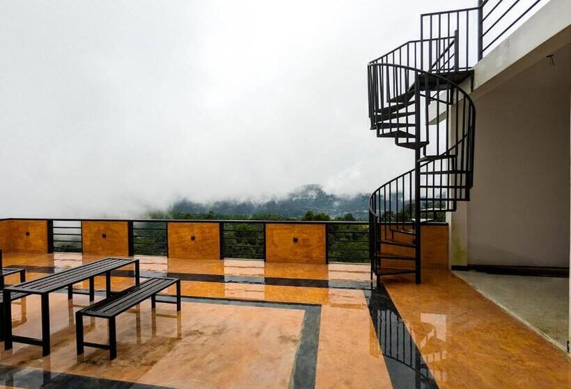 ホテル The Aurelia