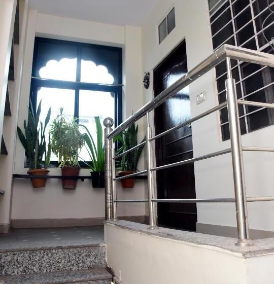 酒店 Unique Palace Room And Restaurant