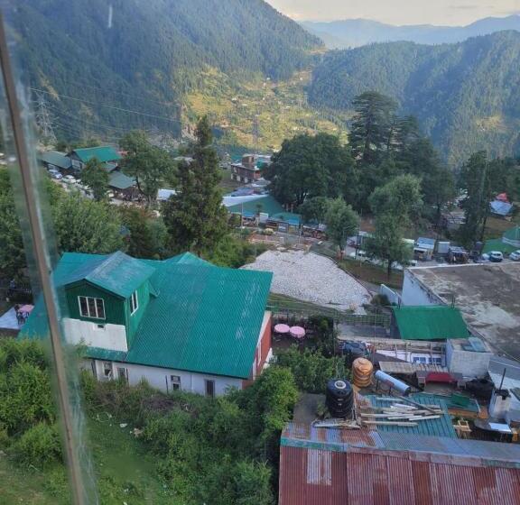 Krystal Hotel Restaurant