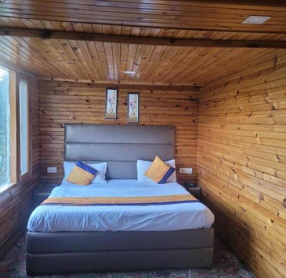 Krystal Hotel Restaurant