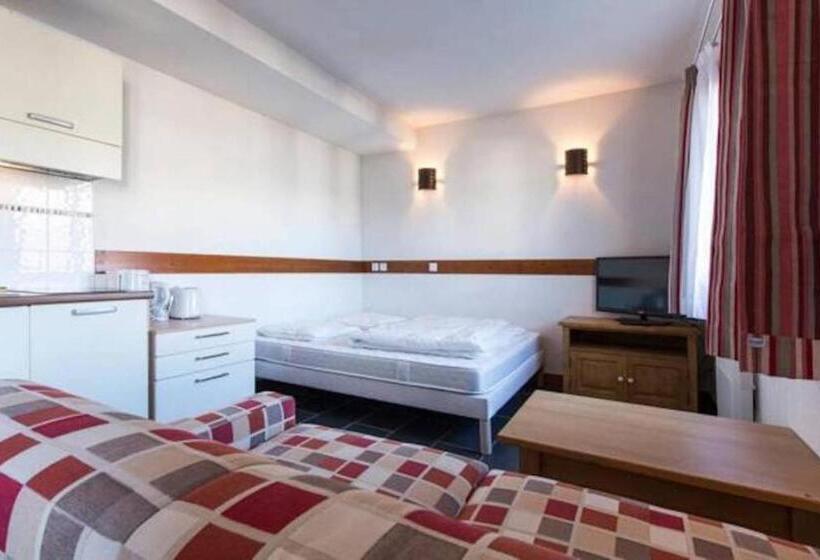 Les Aiguilles De Warens