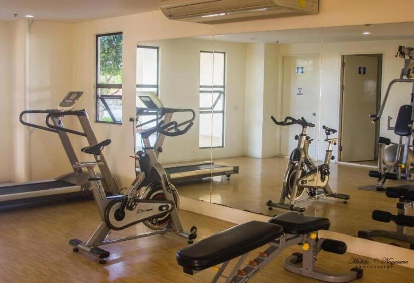 Mabolo Garden Flat A9 Rooftop Pool Shortwalk To Ayala Mall