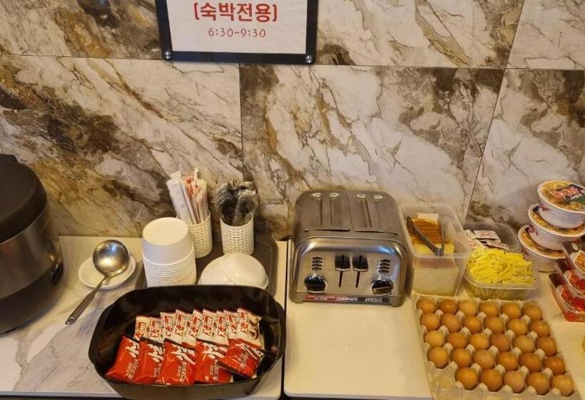 فندق على الطريق Cherryblossom