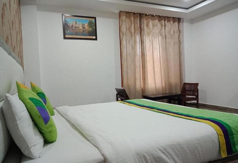 Parkside Hotel Trance