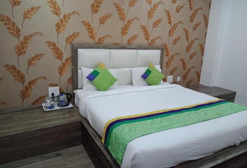 Parkside Hotel Trance