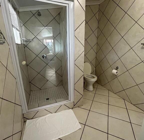 פנסיון 9 Wena Ave Guesthouse