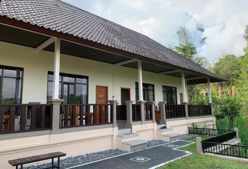 بنسيون Besakih Homestay