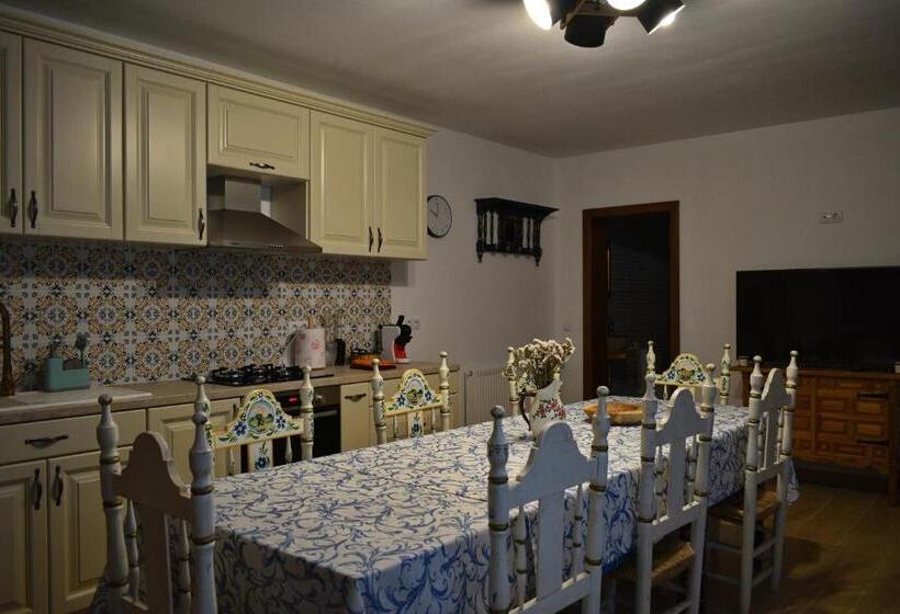 بنسيون Casia Guest House