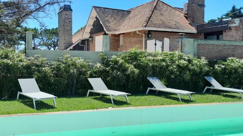 膳宿费 Desborde Al Mar