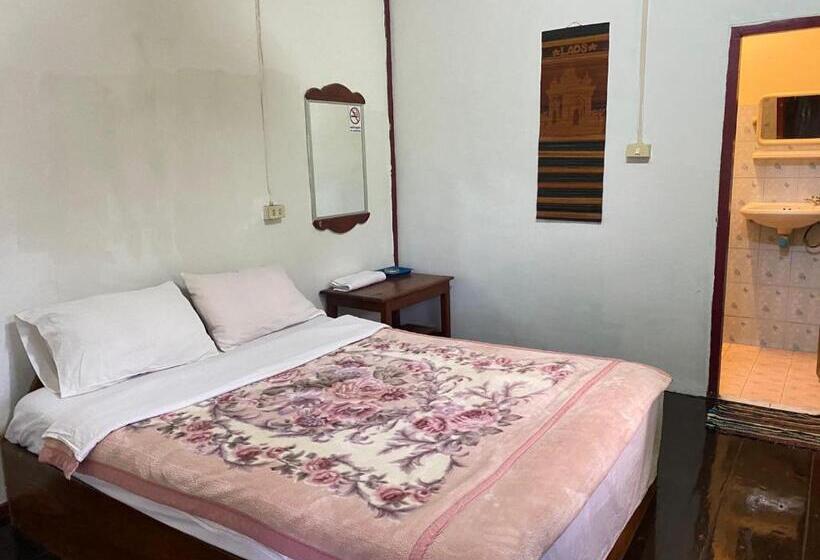 פנסיון Dockhoun Guesthouse