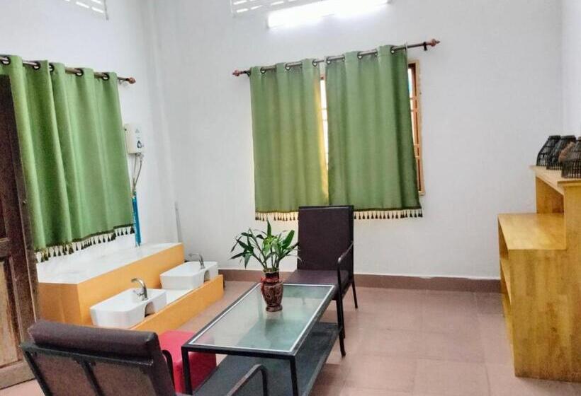 פנסיון Easy Go Home