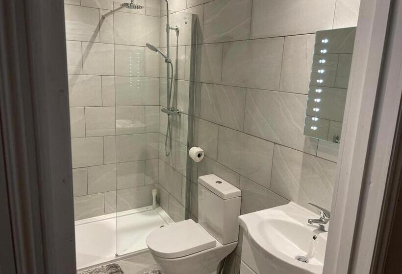 بنسيون Graceful House