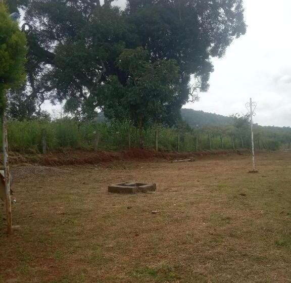 פנסיון Green Hut House