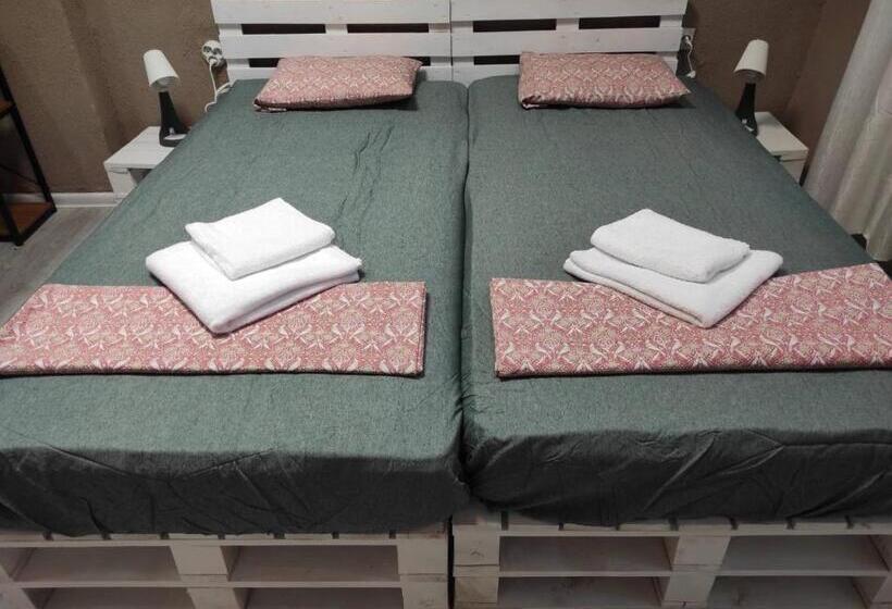 פנסיון Lambo S Corner