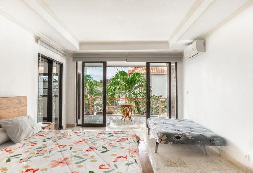 פנסיון Large Room With Pool Walking Distance To Beach