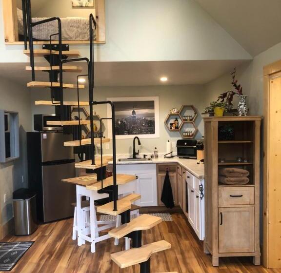 بنسيون Leos Loft