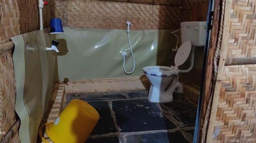 پانسیون Nirvana Cafe Hampi