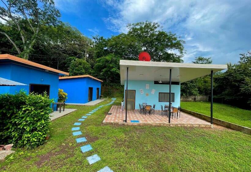 بنسيون Posada Miradia