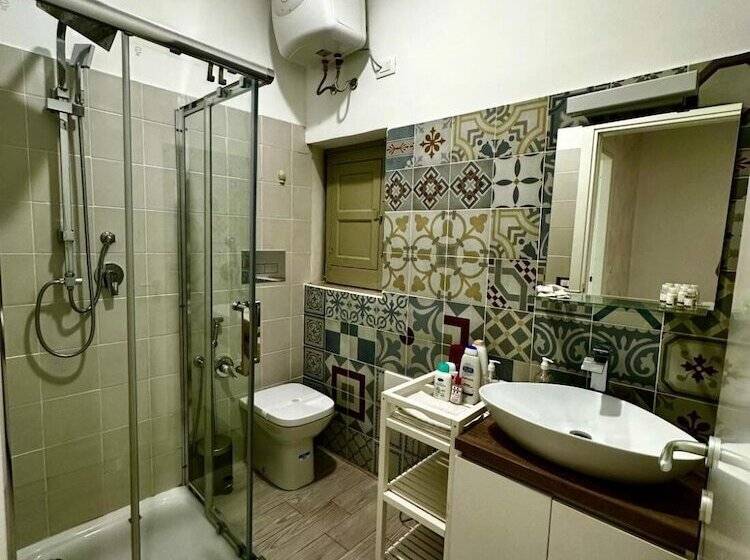 بنسيون Room In B&b   The Staircase   Caltagirone