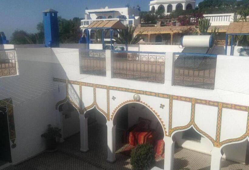 پانسیون Room In Guest Room   Room In Villa Lair De La Mer No0969