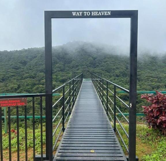 אתר נופש Coorg Tree House