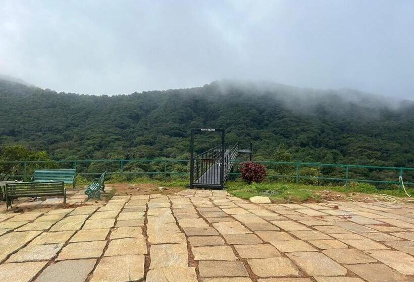 אתר נופש Coorg Tree House