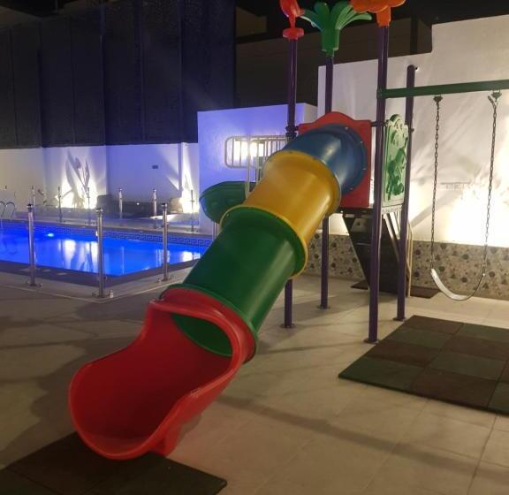 渡假胜地  مورايا Murraya