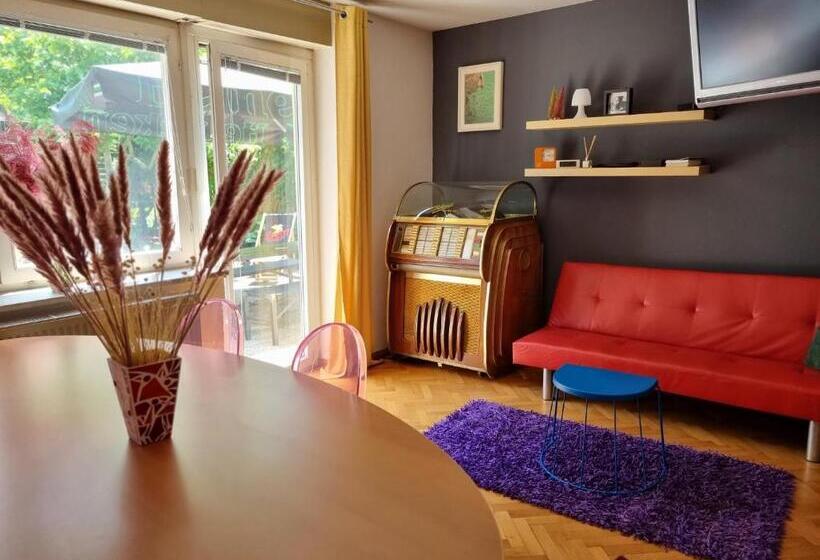 Sax Pub Hostel Ljubljana