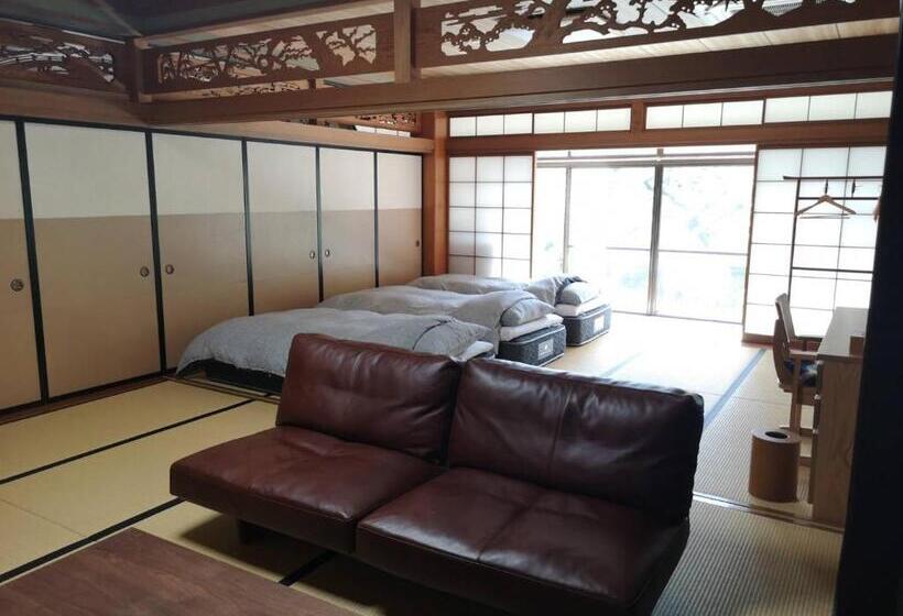 Temple Hotel 岸之坊