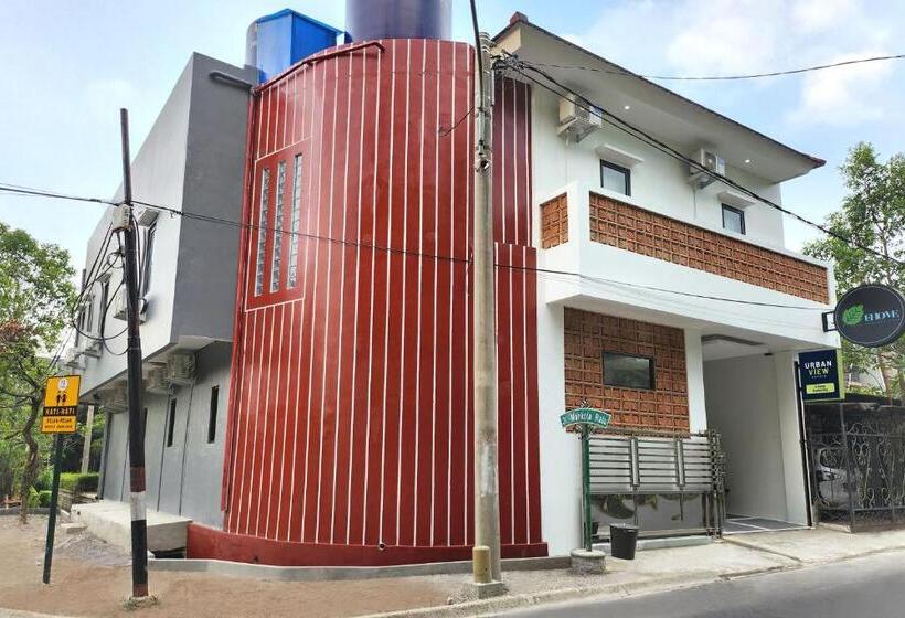 Urbanview Hotel Syariah E Home Aeon Sentul City