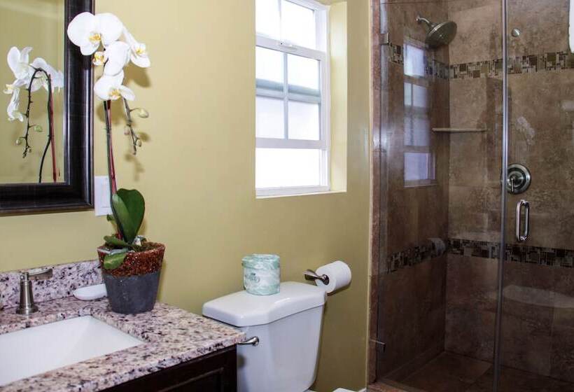 El Royale Hotel Near Universal Studios