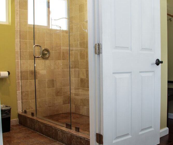 El Royale Hotel Near Universal Studios