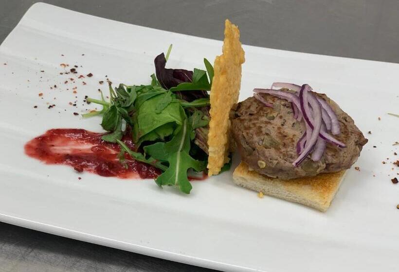 Evident Hotel Prägant