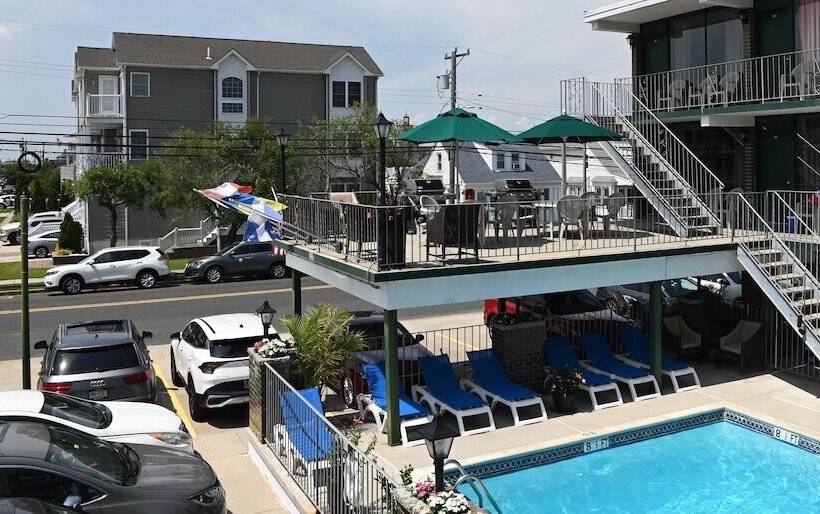 Grecian Garden Motel