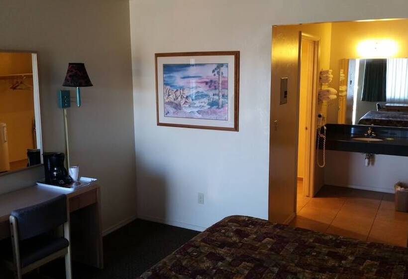 Heritage House Motel