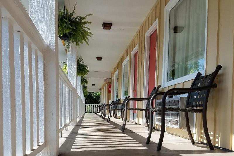Homestead Motel