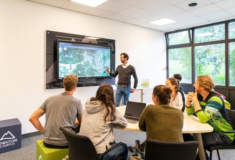 酒店 Adventure Campus