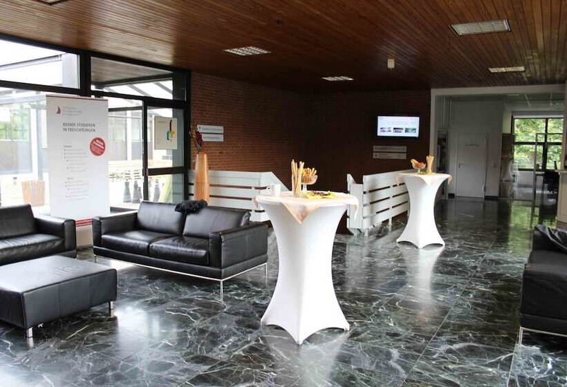 酒店 Adventure Campus