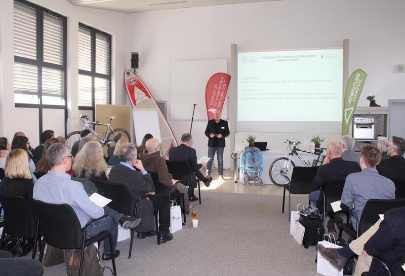 酒店 Adventure Campus