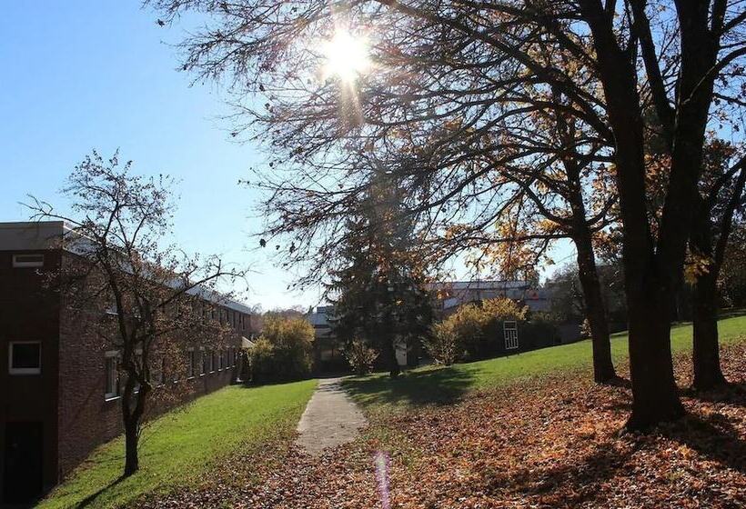 酒店 Adventure Campus