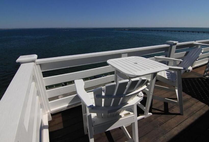 فندق Anchor Inn Beach House