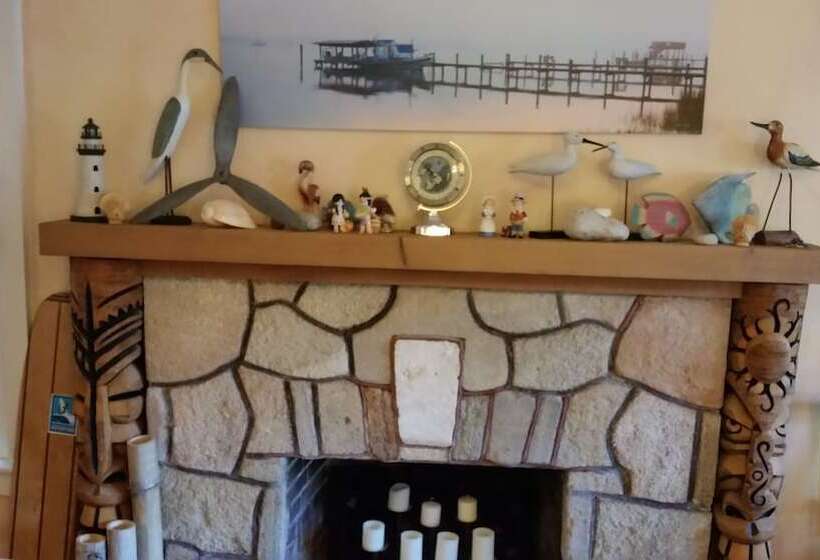 فندق Anchor Inn Nsb Bed And Breakfast