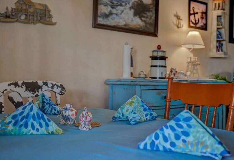 فندق Anchor Inn Nsb Bed And Breakfast