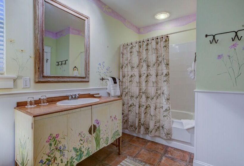 فندق Anchor Inn Nsb Bed And Breakfast