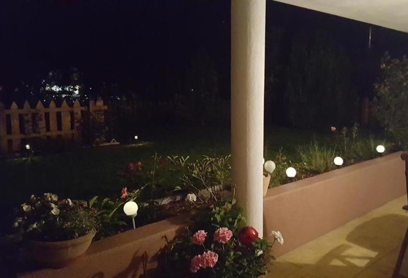 Отель Andreas Apartment Im Landhaus Moser