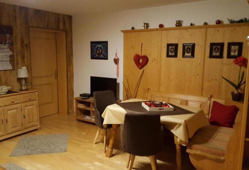 Отель Andreas Apartment Im Landhaus Moser