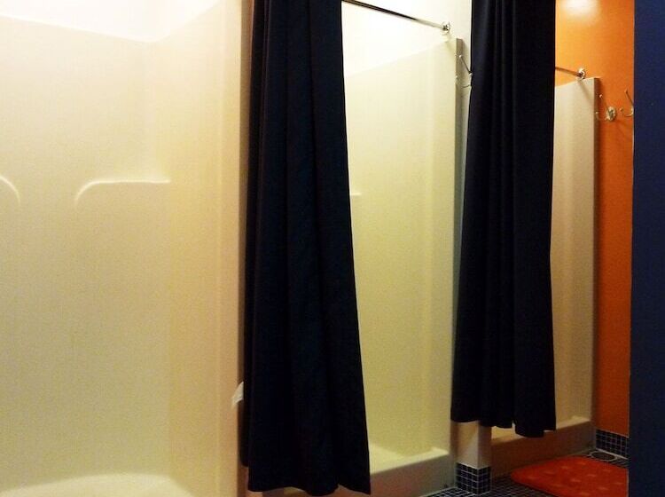 Отель Apple Hostels Of Philadelphia