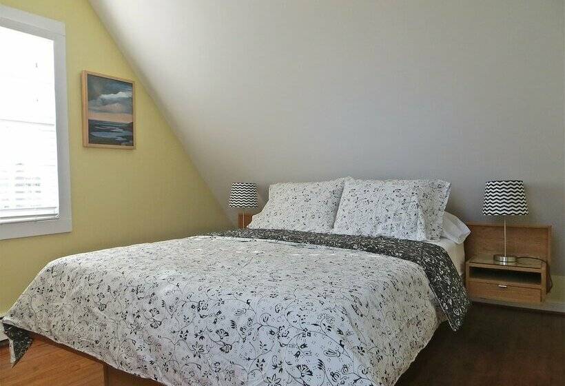 בית מלון כפרי Atlantic Light Inn