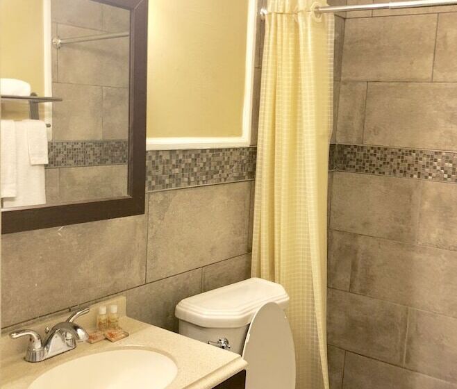 בית מלון כפרי Atlantis Inn   Tybee Island